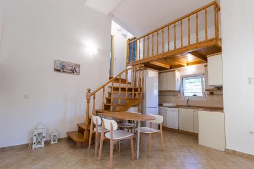  Moriel Seaside Homes Suites in Elia