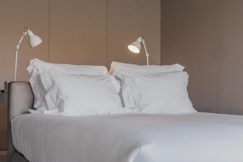 Book the Double Room with River View Double Room with River View