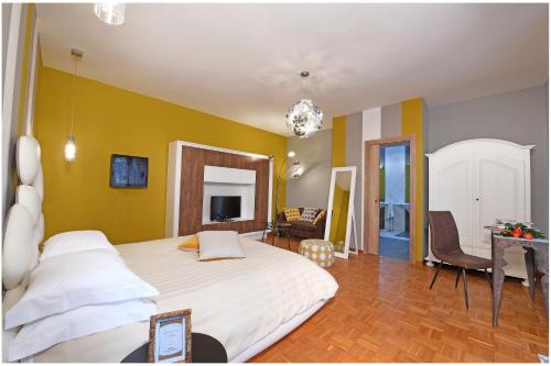 Panoramic Villa Garassino - country rooms and fine restaurant