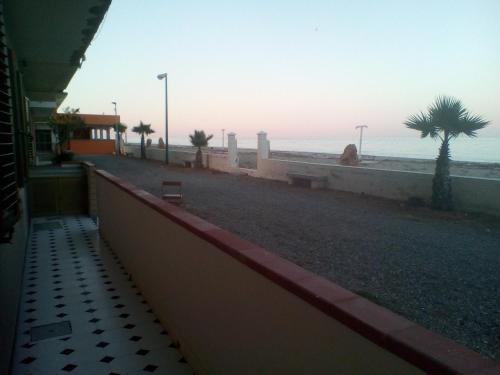  Trilocale piano terra direttamente sulla spiaggia in Cirò Marina