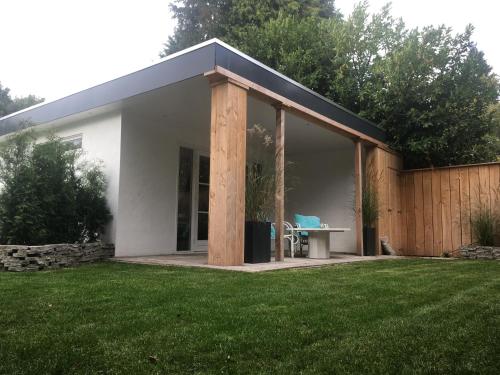 酒店外观, De Vijverkamer-----privé diner op de kamer mogelijk!! (De Vijverkamer-----prive diner op de kamer mogelijk!!) in 胡吉文