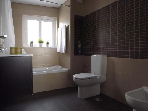 Bathroom, EntreCubos Guesthouse in Olhao