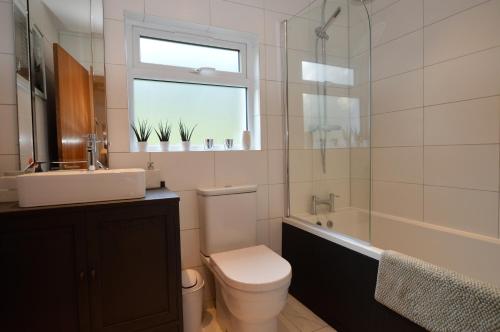 Gate Cottage - image 7