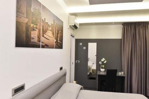 Pompei Inn Ruins B&B Luxury Suite - image 9