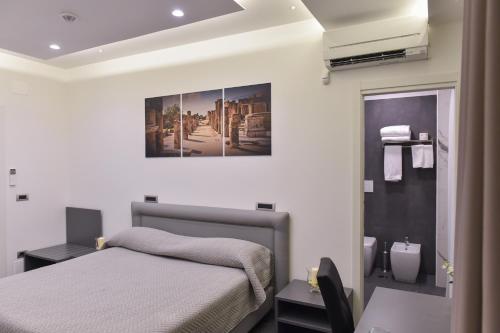 Pompei Inn Ruins B&B Luxury Suite - image 8
