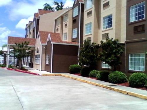 Americas Best Value Inn & Suites Lake Charles at I-210 Exit 5