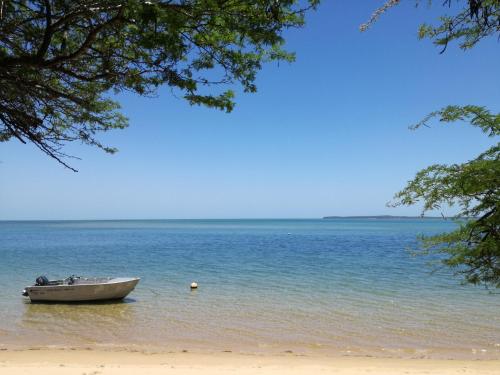 Pantai, Casa Karibu at Santa Maria Machangulo Mozambique in Machangulo