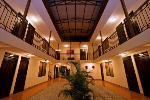 Hotel El Cerro — other in Calle 11 150 mts norte del Parque La Agonia, Barrio Los Cerros, Liberia, 50101, Costa Rica