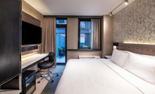 Aliz Hotel Times Square - image 5
