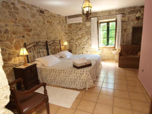 1 double bed