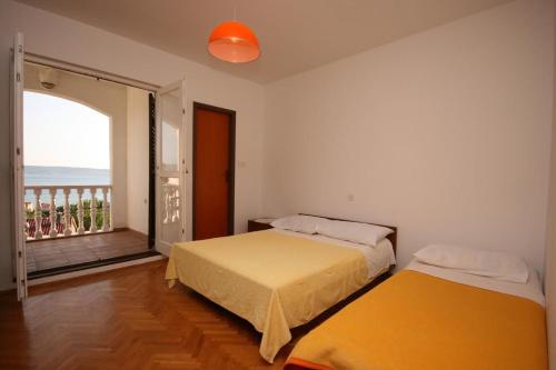 Apartments with a parking space Starigrad Paklenica - 6563