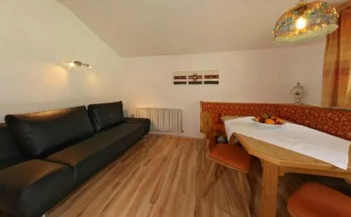 Ferienwohnungen Haaser in Maurach, Österreich