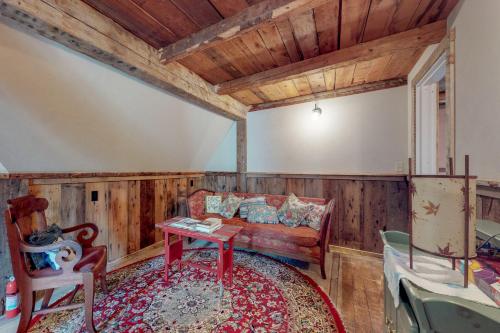 Kingdom Road Farm - image 5
