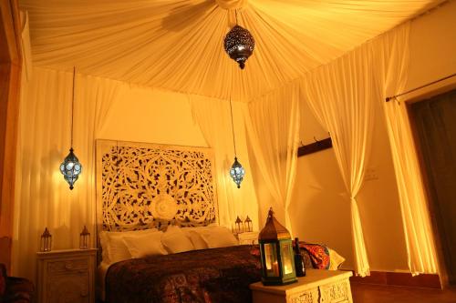 Royal Fort View Room image 9