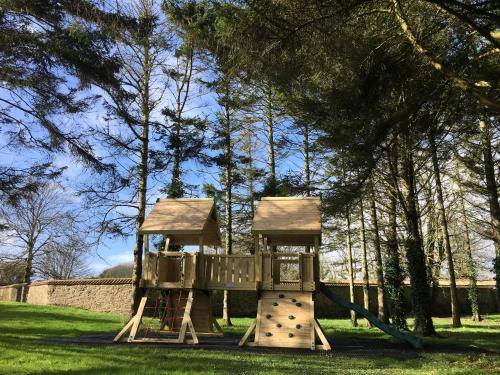 Corffe House and Holiday Cottages - image 3