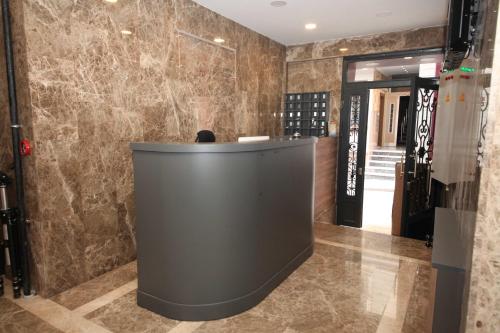 Corner Suite 2