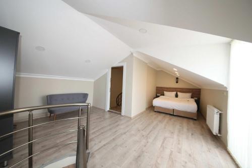 Corner Suite, Istanbul (photo 9)
