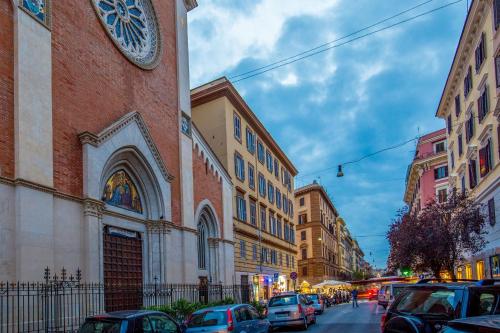 Vatican Suites Apartments - image 6