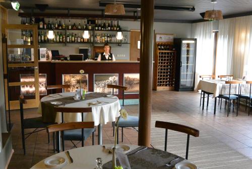 Ēdiens un dzērieni, Pesa Hotel in Polvamā