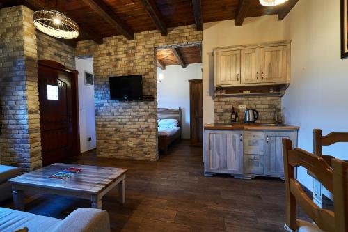 Kitchen, Eco Resort Cermeniza in Virpazar
