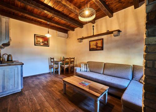 Kitchen, Eco Resort Cermeniza in Virpazar