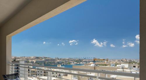 Luxury Apartment inc Pool & Views - image 6