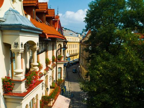 Chopin Hotel - image 10