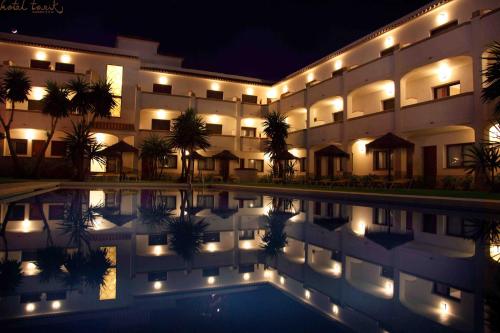 Úszómedence, Hotel Tarik in Carihuela