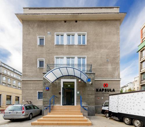 A szálláshely kívülről, Kapsula Hostel Warszawa near Nikolausz Kopernikusz Emlékműve