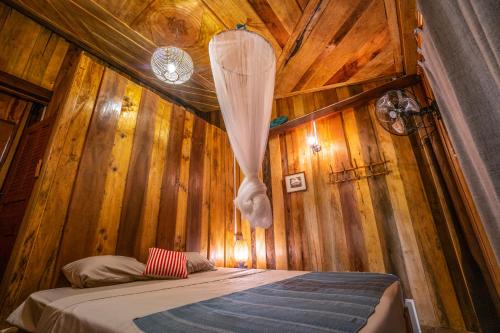 Lost and Found in Koh Rong Sanloem