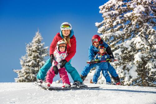 166067969 Familienhotel Felsenhof