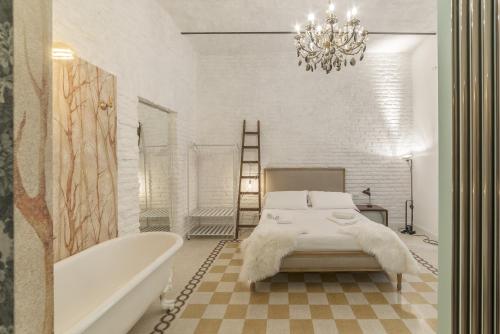Romantic Vintage Colosseum Suite, Rome (photo 2)