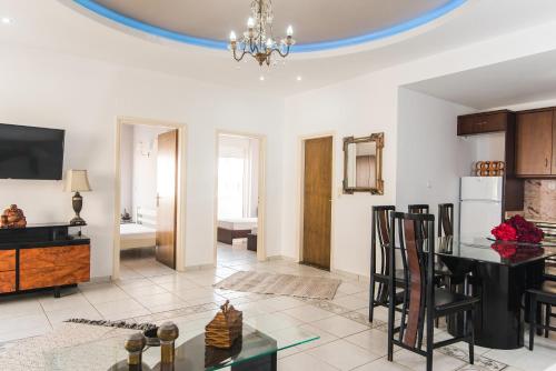 Facilities, Yiannis Manos Hotel Resort in Malia