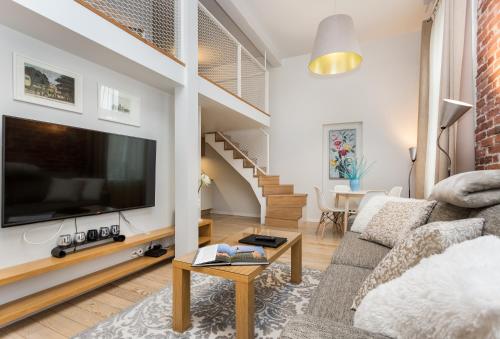 Angleterre Apartments in Rotermann Quarter