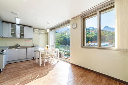 HK Resort in Sokcho-si