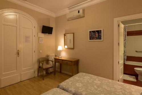 Hostal Santillan
