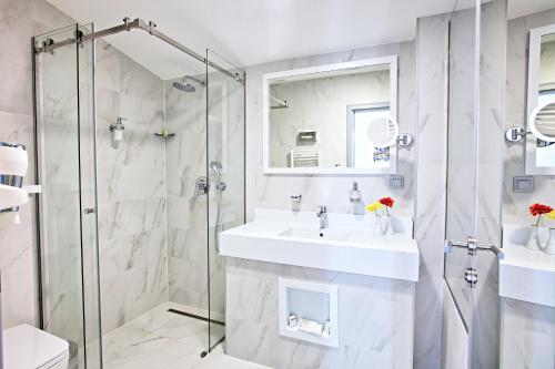 Hotel Central Sarajevo - image 4
