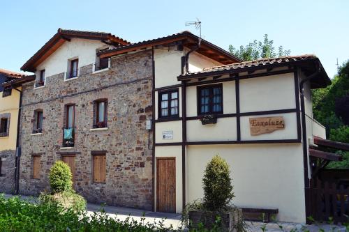 Casa Rural Etxaluze