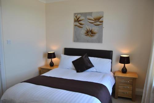 1 queen bed
