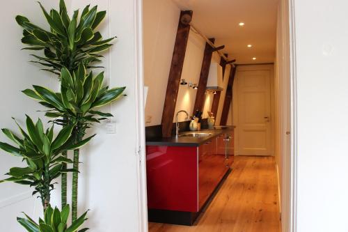 Amsterdam Jewel Canal Apartments 5