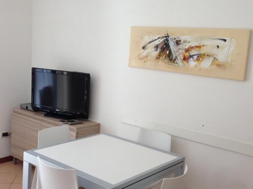 One-Bedroom Apartment (5 Adults) image 7