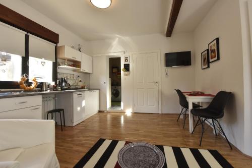 Apartments ZAGREB TALES 1