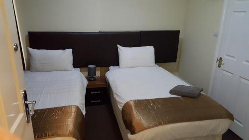 Portsmouth Budget Hotels - All rooms are EN-SUITE