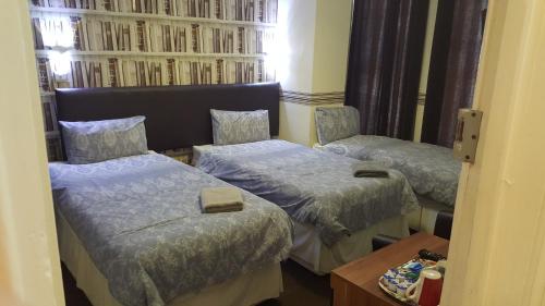Portsmouth Budget Hotels - All rooms are EN-SUITE