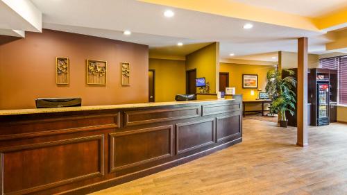 Best Western Paradise Inn - Hotel - Savoy