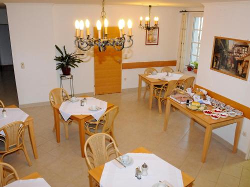 Ételek és italok, Privatzimmer Familie Schwarz in Donaustadt