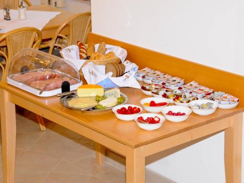 Ételek és italok, Privatzimmer Familie Schwarz in Donaustadt