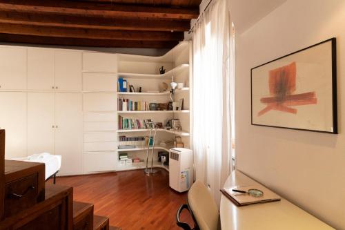 Brera Anfiteatro Apartment - image 10