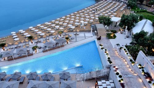 Maestral Resort & Casino - image 10
