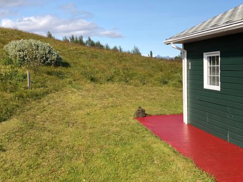 Eyjasol Cottages - image 3